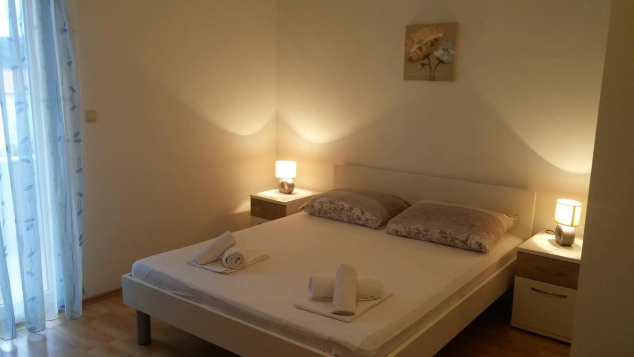 Apartments Petar Hvar Town Esterno foto